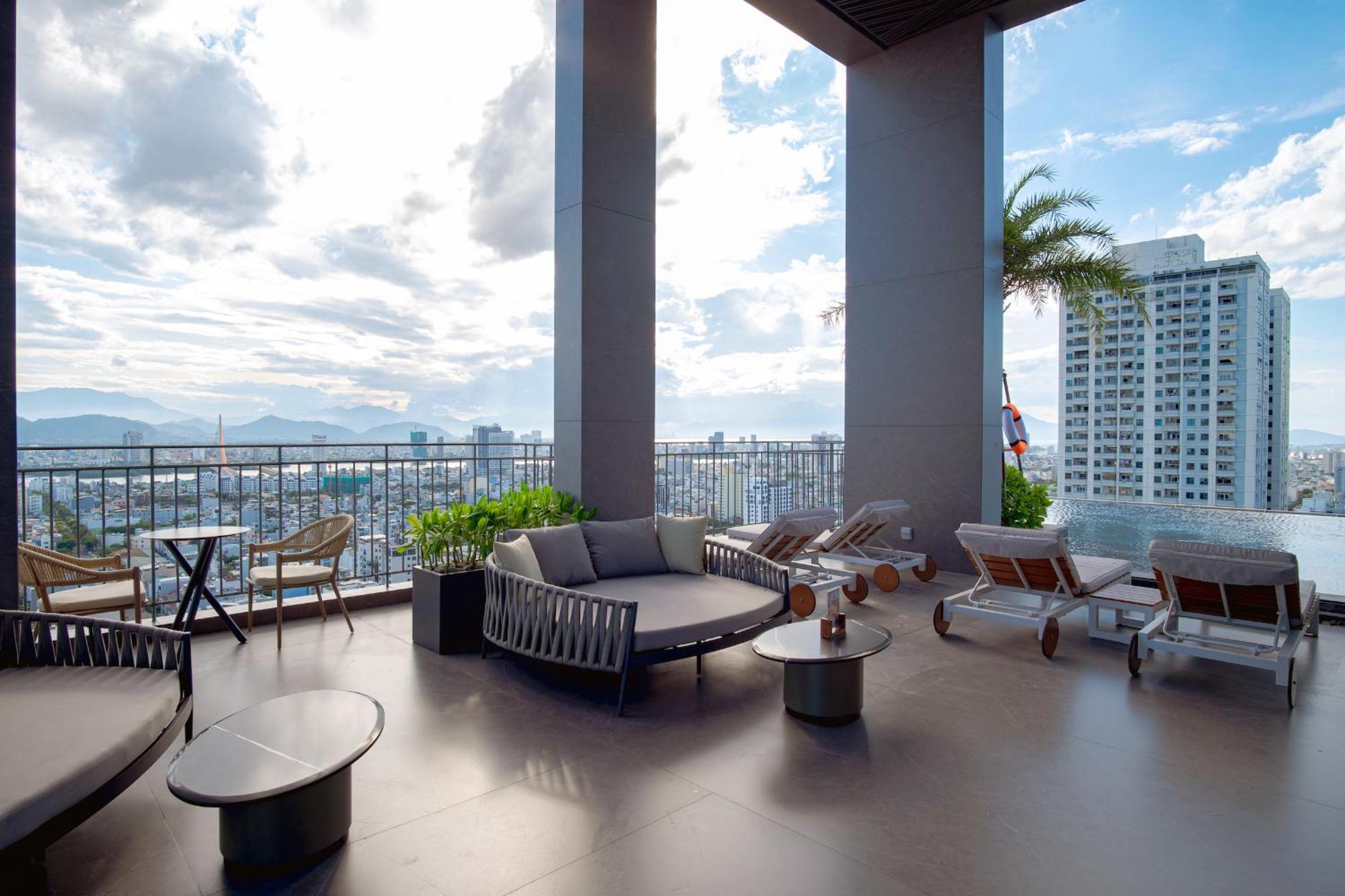 M Hotel Danang Экстерьер фото The Sky Bar